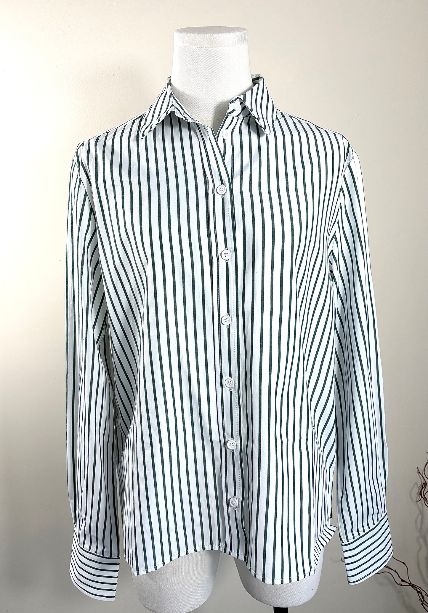 Chemise Ysia — ligne pure, rayures signatures