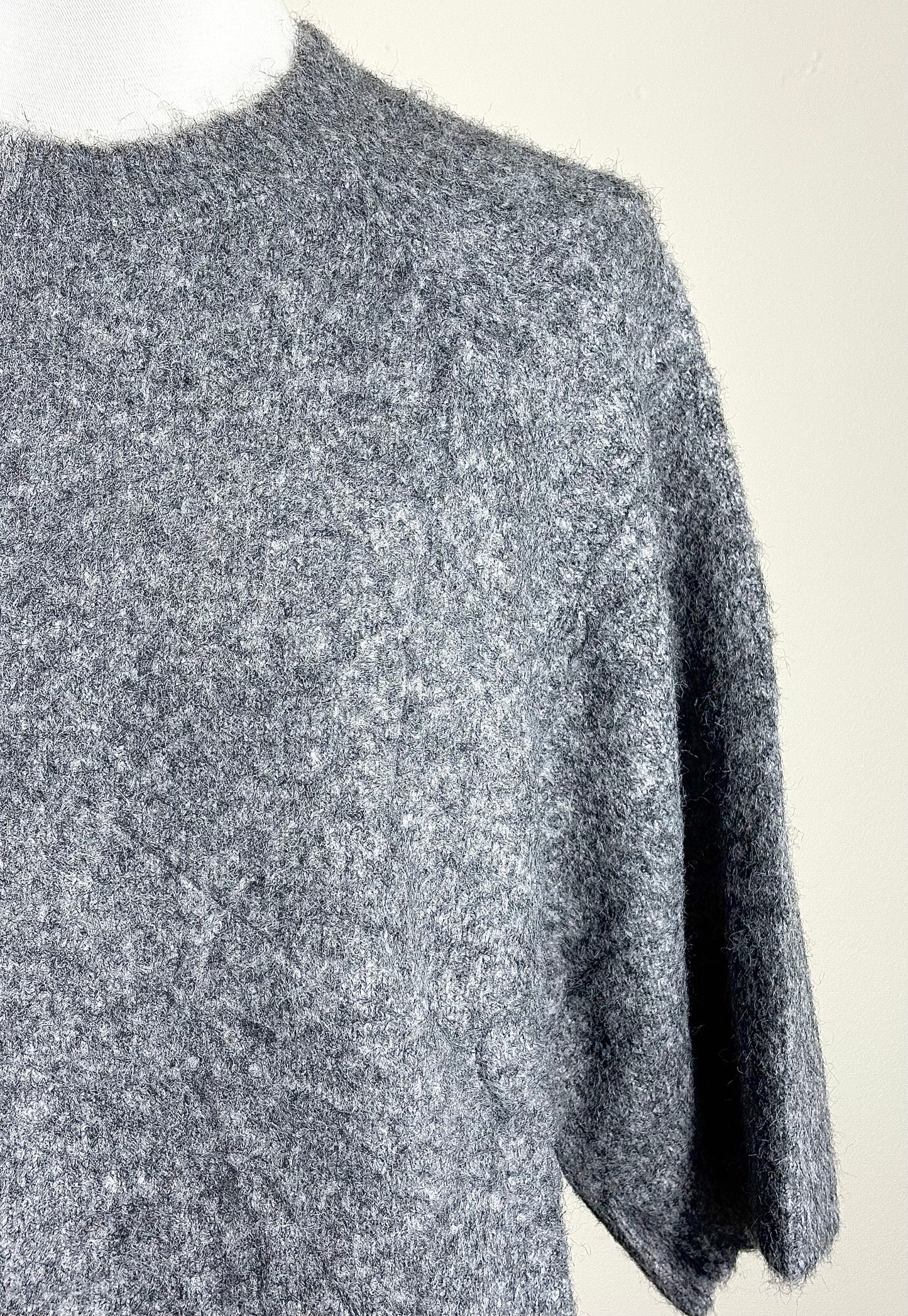 Pull Gris Brume – Maille Duveteuse Premium