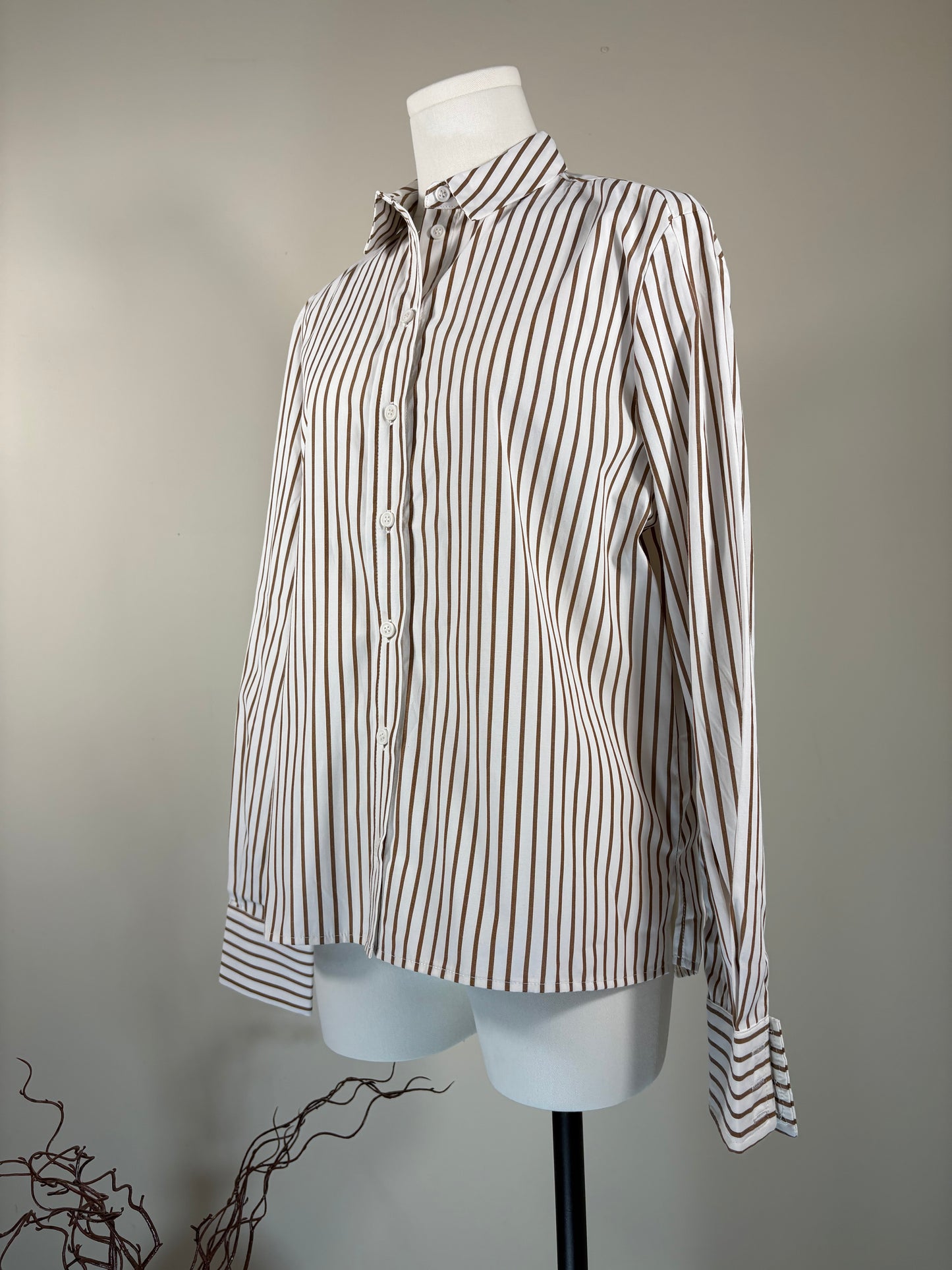 Chemise Ysia — ligne pure, rayures signatures