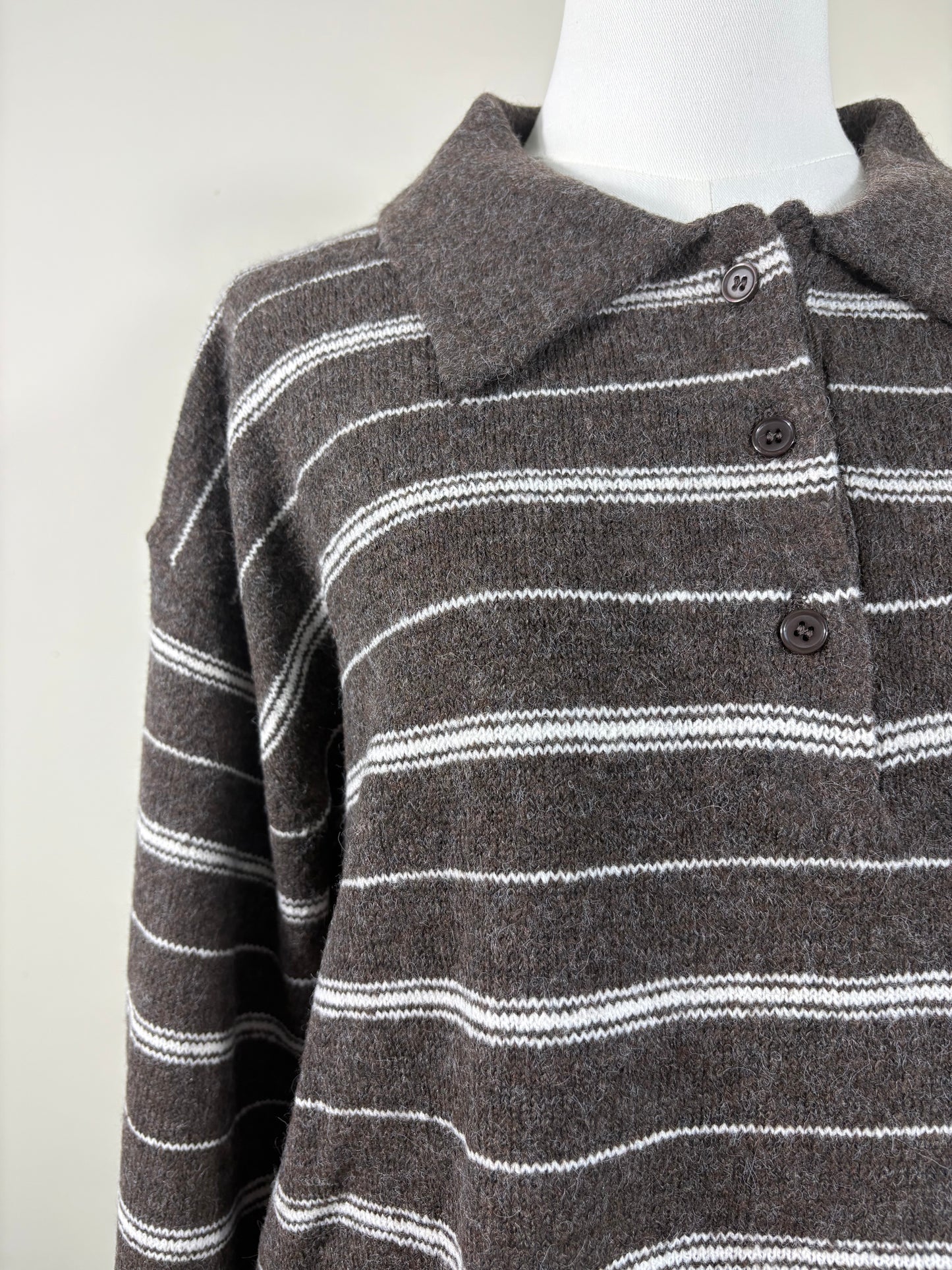 Pull col polo rayé — Brun et écru