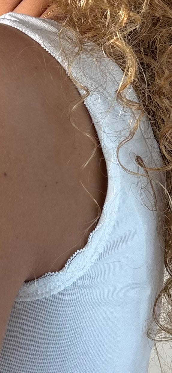 Débardeur Alba – Finition Dentelle